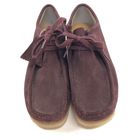 clarks wallabee burgundy suede